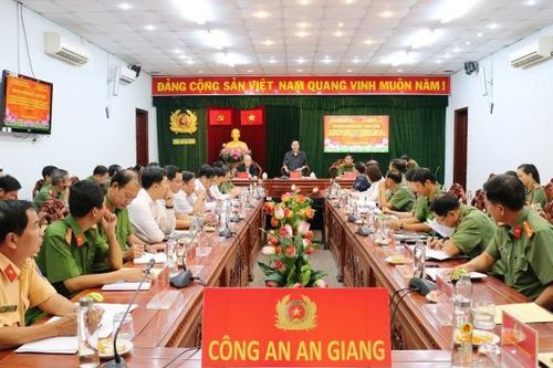 Hội thảo ứng phó với các nguy cơ đe dọa an ninh kinh tế