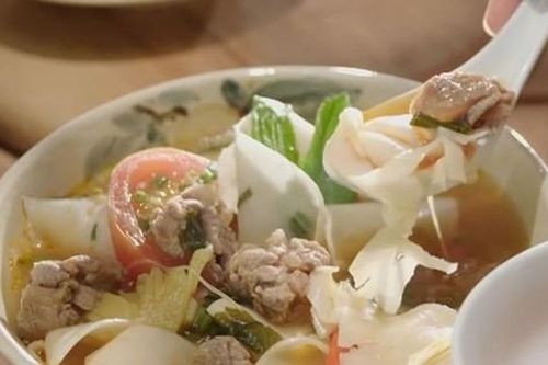 Công thức nấu canh gân bò chua cay ngon hết sẩy