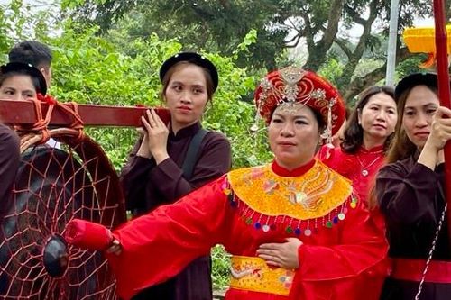 Hấp dẫn lễ hội Phụng Nghênh tại xã Phù Đổng, huyện Gia Lâm