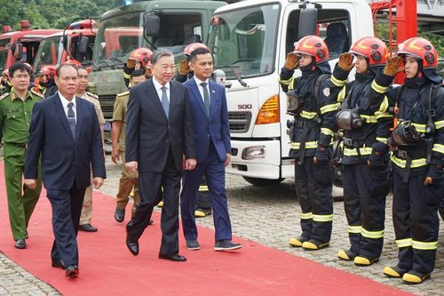 Phối hợp diễn tập thành công tình huống liên hoàn chữa cháy và cứu nạn, cứu hộ