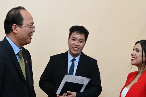 TPHCM mong muốn tăng cường hợp tác mạnh mẽ với Chile