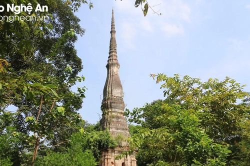Khẩn cấp tu bổ tháp cổ ở xã Mỹ Lý (Kỳ Sơn)