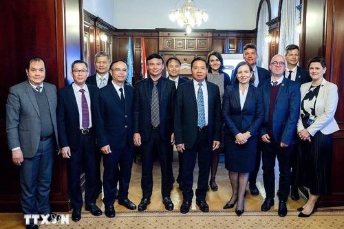Kiểm toán Việt Nam và Hungary nhất trí tăng cường hợp tác