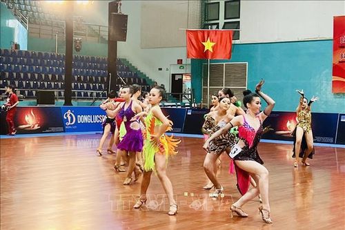 Khai mạc Giải vô địch các Câu lạc bộ và Cúp Khiêu vũ thể thao Quốc gia lần thứ I