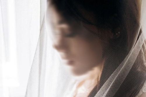 Người yêu nói sẽ mua vàng giả để trao trong đám cưới, còn mua vàng thật thì sau tự em đi mà trả nợ