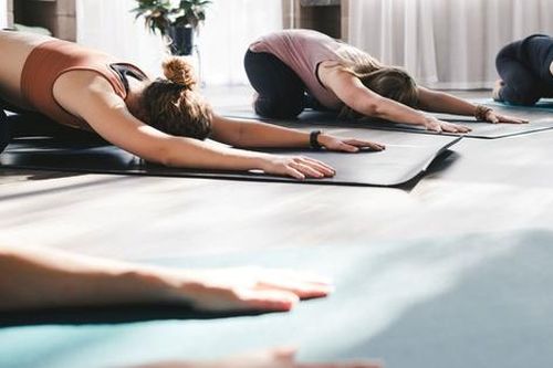 Loạn sản phẩm, dịch vụ 'chữa lành'