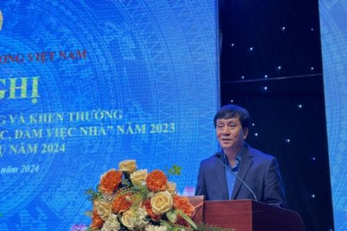 112 cá nhân, tập thể công đoàn các cấp ngành Công Thương được khen thưởng 'Giỏi việc nước - Đảm việc nhà'