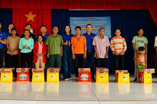 Chương trình 'Tháng ba biên giới' tại xã Ia O