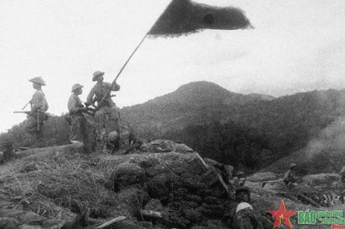 Trần Can - Anh hùng cắm cờ trên Cứ điểm Him Lam