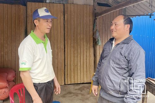 Hoa thơm nở giữa núi rừng, kỳ 4: Tham gia giữ vững bình yên xóm, bản