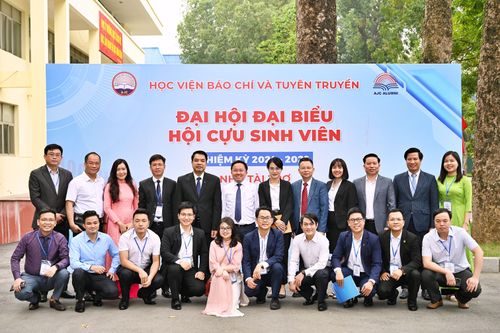 Học viện Báo chí và Tuyên truyền kết nối các thế hệ sinh viên