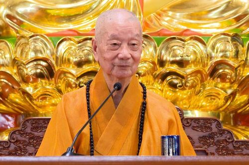 Đại lão Hòa thượng Thích Trí Quảng thuyết giảng về thế giới của chư Phật