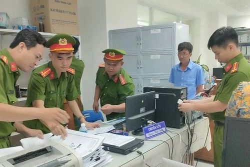 An Giang: Bắt nguyên Trưởng phòng TN&MT thành phố Long Xuyên