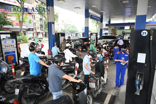 Dự thảo Nghị định mới đề xuất cho doanh nghiệp xăng dầu tự quyết giá bán
