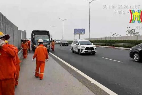 Nguyên nhân loạt xe dừng khẩn cấp trên cao tốc Pháp Vân