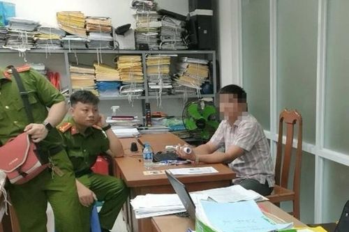 Khởi tố 2 cán bộ vi phạm quy định bồi thường, hỗ trợ tái định cư tại An Giang