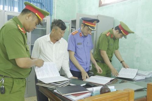 Bắt giam Chủ tịch xã gây hậu quả nghiêm trọng