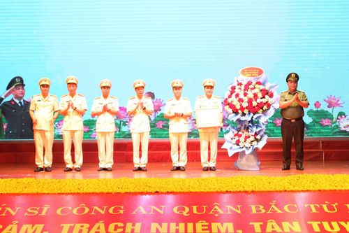 Rèn đức, luyện tài, quyết tâm giữ vững an ninh trật tự quận Bắc Từ Liêm