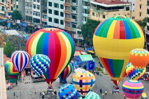 Hải Phòng: Trải nghiệm bay khinh khí cầu tại Cát Bà