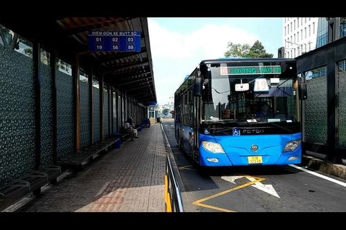 Thành phố Hồ Chí Minh bắt đầu khai thác 23 tuyến xe buýt có trợ giá qua đấu thầu