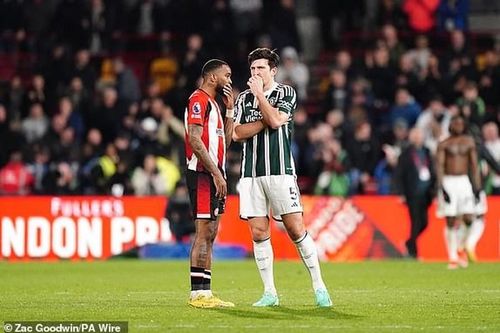 Man Utd bị cầm chân phút 99, cơ hội dự Champions League mong manh