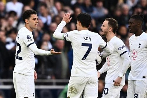 Son Heung-min giúp Tottenham sáng cửa dự Champions League