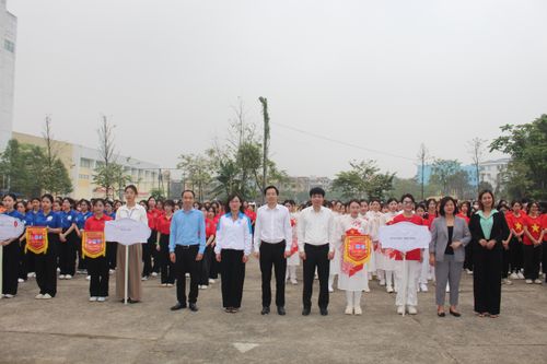 Sôi nổi Hội thi dân vũ trong đoàn viên sinh viên