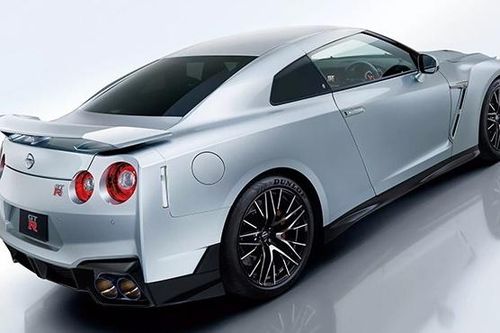 Ngắm phiên bản nâng cấp của Nissan GT-R