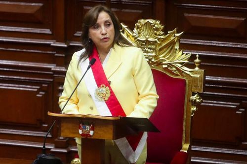 Tổng thống Peru bị khám nhà vì sở hữu đồng hồ Rolex