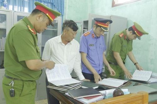 Phê chuẩn khởi tố nguyên Chủ tịch UBND xã thiếu trách nhiệm