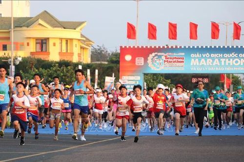 Nhiều bất ngờ tại Giải vô địch Quốc gia Marathon và cự ly dài Báo Tiền Phong