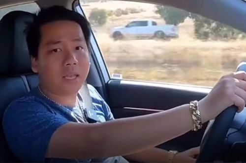 Khoa Pug gây tranh cãi với lời khuyên dành cho người trẻ: '28 tuổi lương phải được ít nhất 50 triệu'