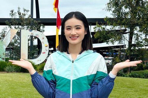 Đọ sắc vóc và trình catwalk của Ý Nhi - Thanh Thủy trước thềm thi quốc tế