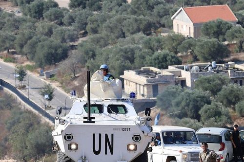Israel tấn công đoàn xe của LHQ ở Lebanon