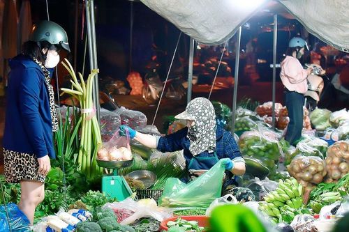 Chợ đêm Pleiku trước ngày di chuyển