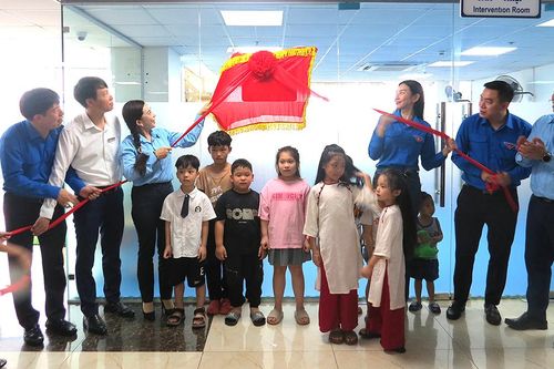Khánh thành khu vui chơi tại Bệnh viện Sản nhi