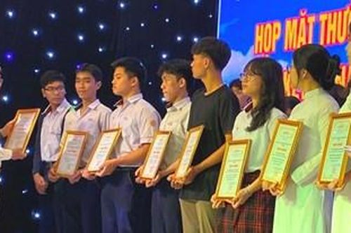 Tiếp sức cho con em Quảng Điền