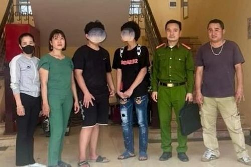 Hai cháu trai 14 tuổi bỏ nhà đi suốt 1 tuần được Công an tìm về với gia đình