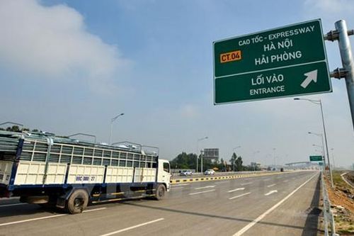 Nâng cao ý thức tài xế, hạn chế tai nạn giao thông