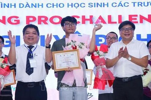 Trao 289 giải thưởng cuộc thi lập trình 'Hue – ICT Challenge - 2024' dành cho học sinh Trung học