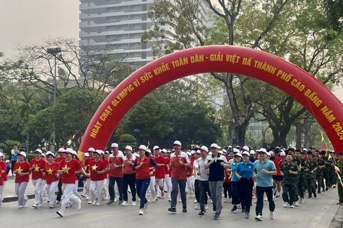 Trên 1.500 cán bộ, học sinh, người dân tham gia Ngày chạy Olympic vì sức khỏe toàn dân