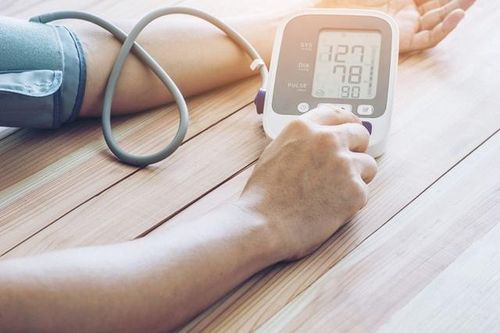 Thời điểm đo huyết áp cho kết quả chính xác nhất, đây là tất cả những việc cần làm trước khi đo huyết áp tại nhà