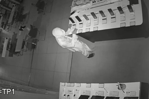 Truy xét bắt giữ nhóm đối tượng trộm cắp tài sản tại cửa hàng Điện máy xanh