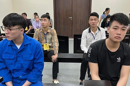 Đánh nhau từ việc lười dọn dẹp phòng trọ