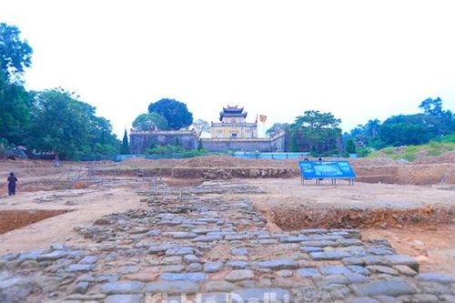 Cấp phép khai quật khảo cổ 990m2 tại Hoàng thành Thăng Long