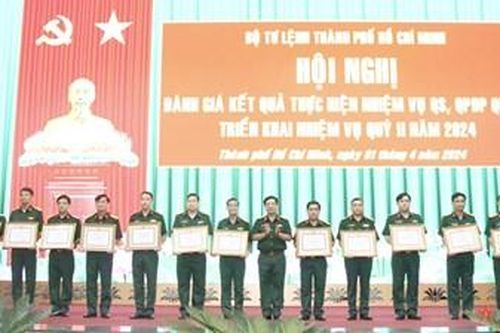 Lực lượng vũ trang Thành phố Hồ Chí Minh phối hợp giữ vững an ninh địa bàn