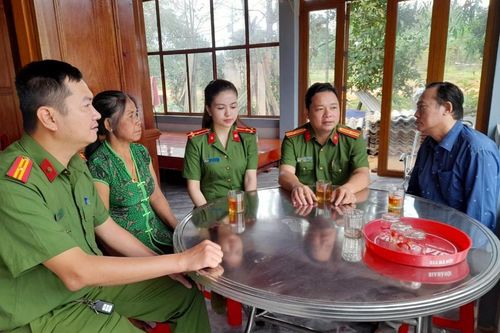 Vì bình yên bản làng