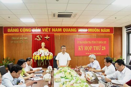 Hà Tĩnh: Khai trừ ra khỏi Đảng đối với Giám đốc Trung tâm Ứng dụng KHKT và bảo vệ cây trồng, vật nuôi