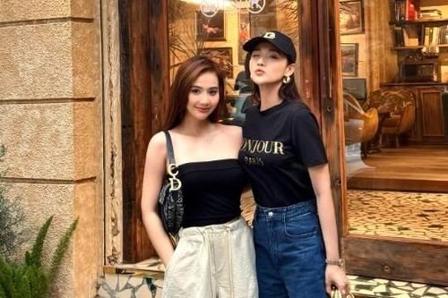 Cặp chị em diễn viên tên Huyền khoe nhan sắc 'một chín một mười'