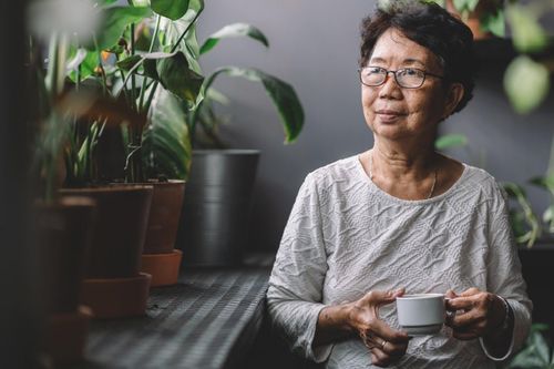 Tuổi già không lo bệnh tật nhờ thói quen này